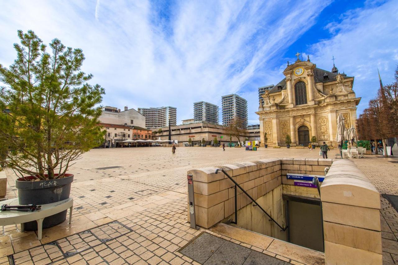 Marche Pop Stan Apartment Nancy